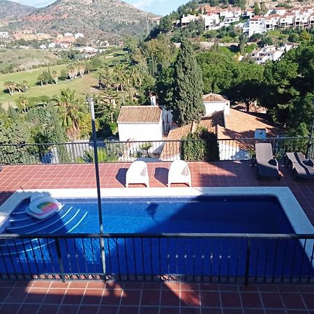 Apartamento En Villa Con Piscina Malaga Exterior photo