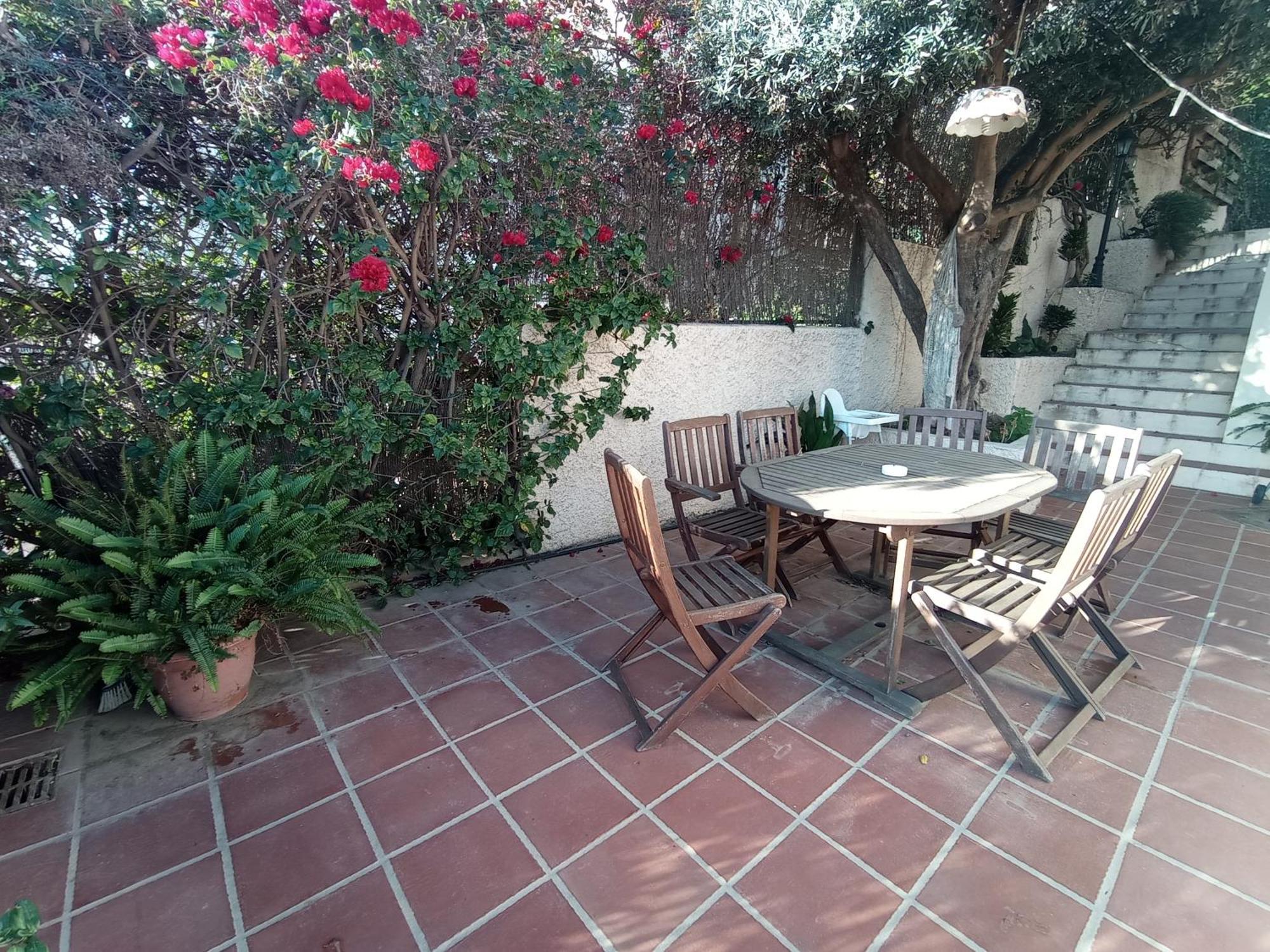 Apartamento En Villa Con Piscina Malaga Exterior photo